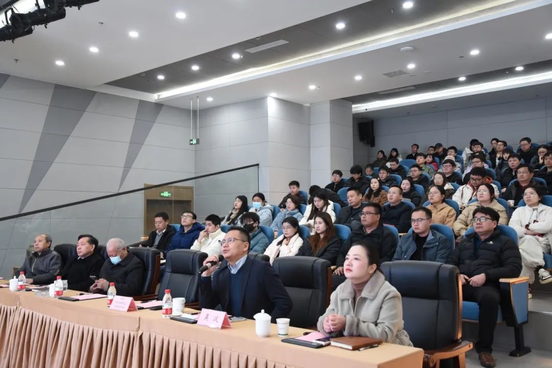 1bba0a297fb25c9b70cc3333d7305783.jpg
